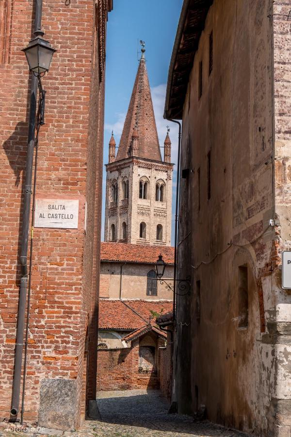 Saluzzo Historic Center Apartment Exteriör bild